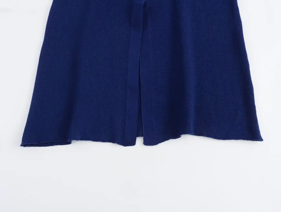 Classic sleeveless Dress