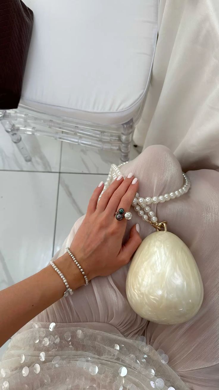 Pearl Oblique Bag/clutch