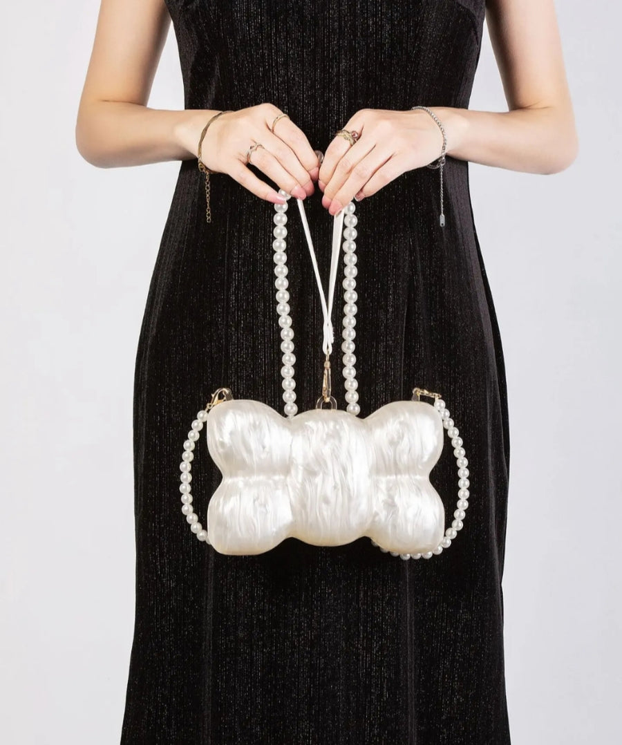 Bow Shape Clutch