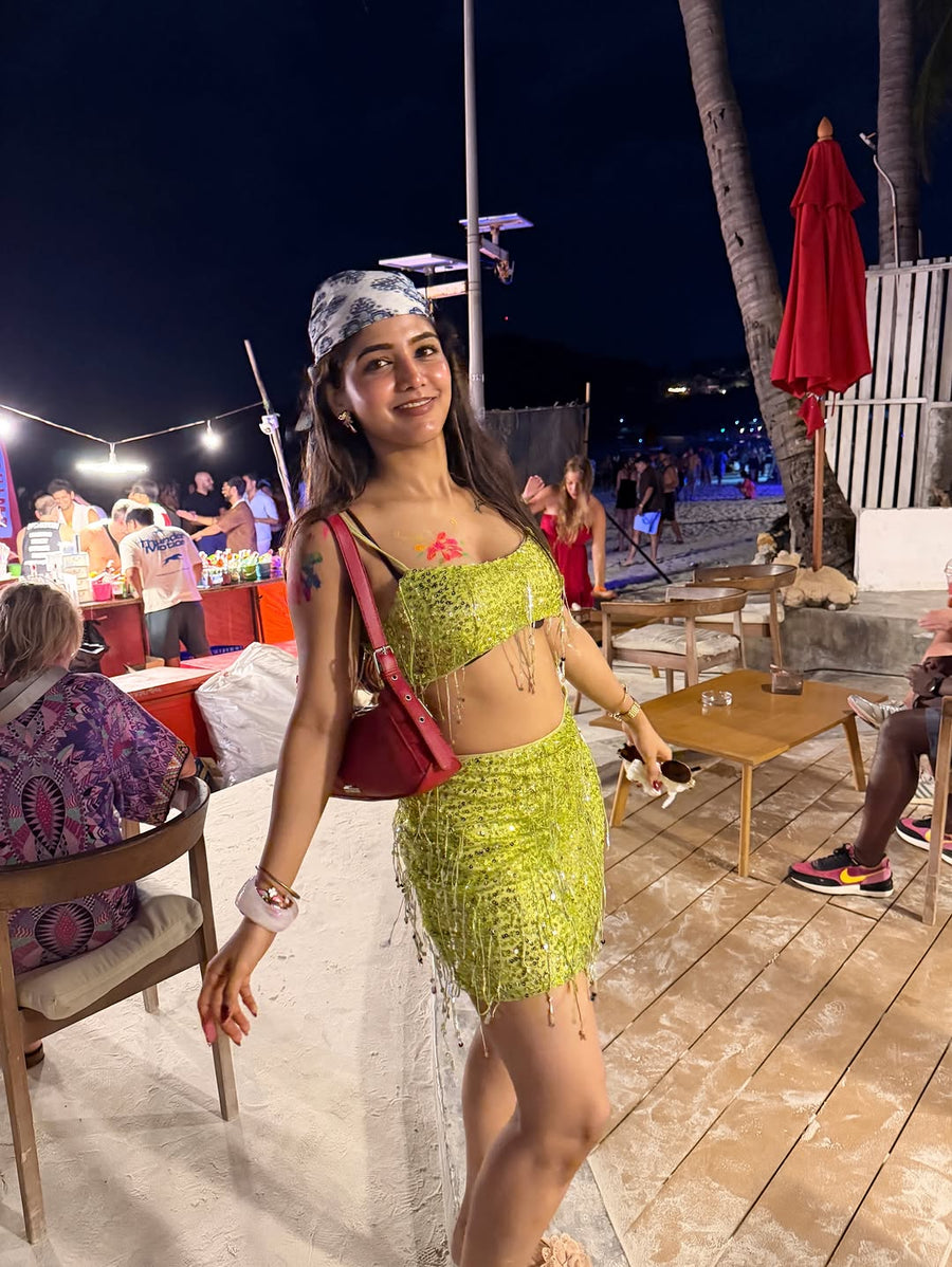 Glittering tropical set