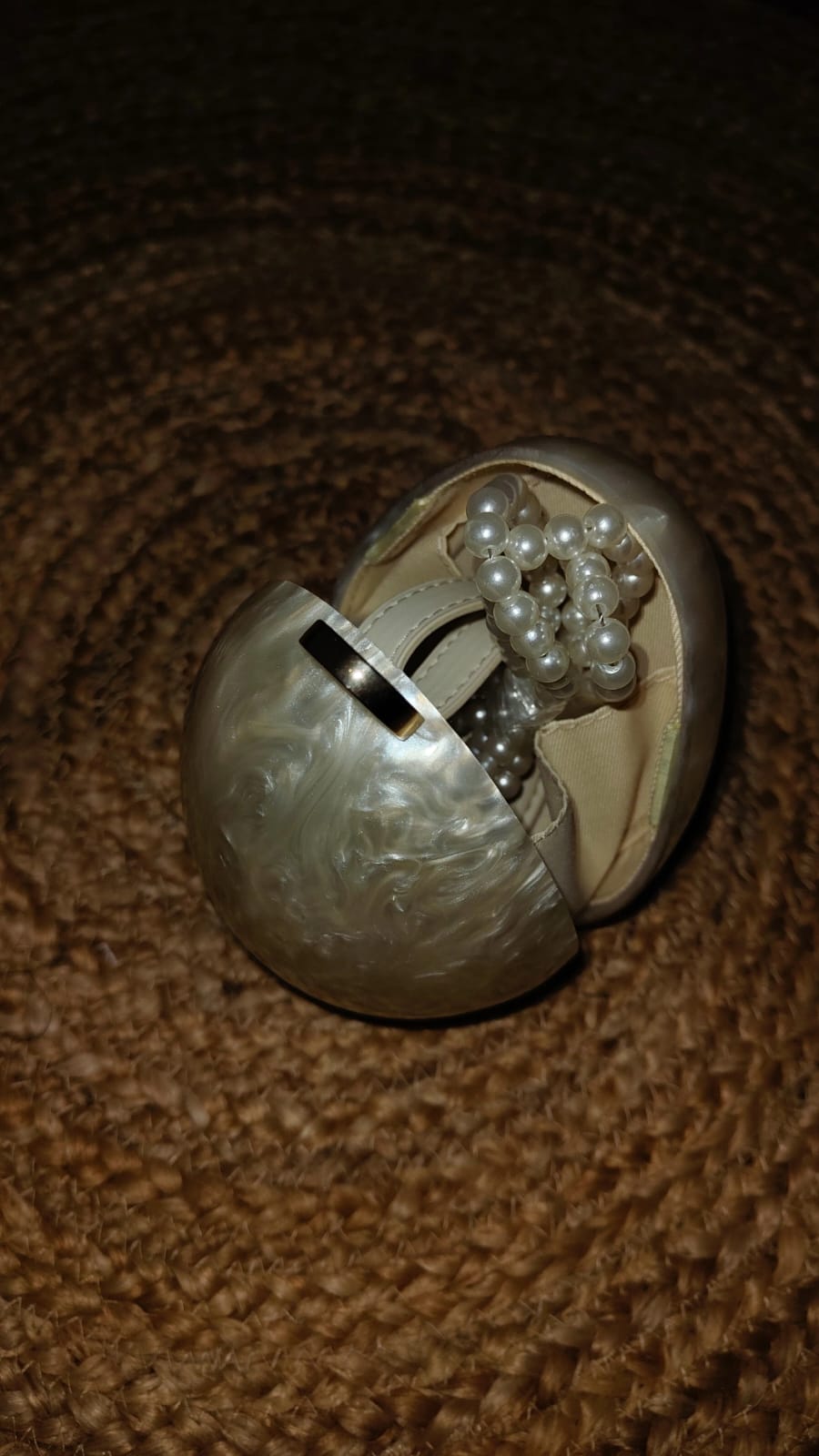 Pearl Oblique Bag/clutch