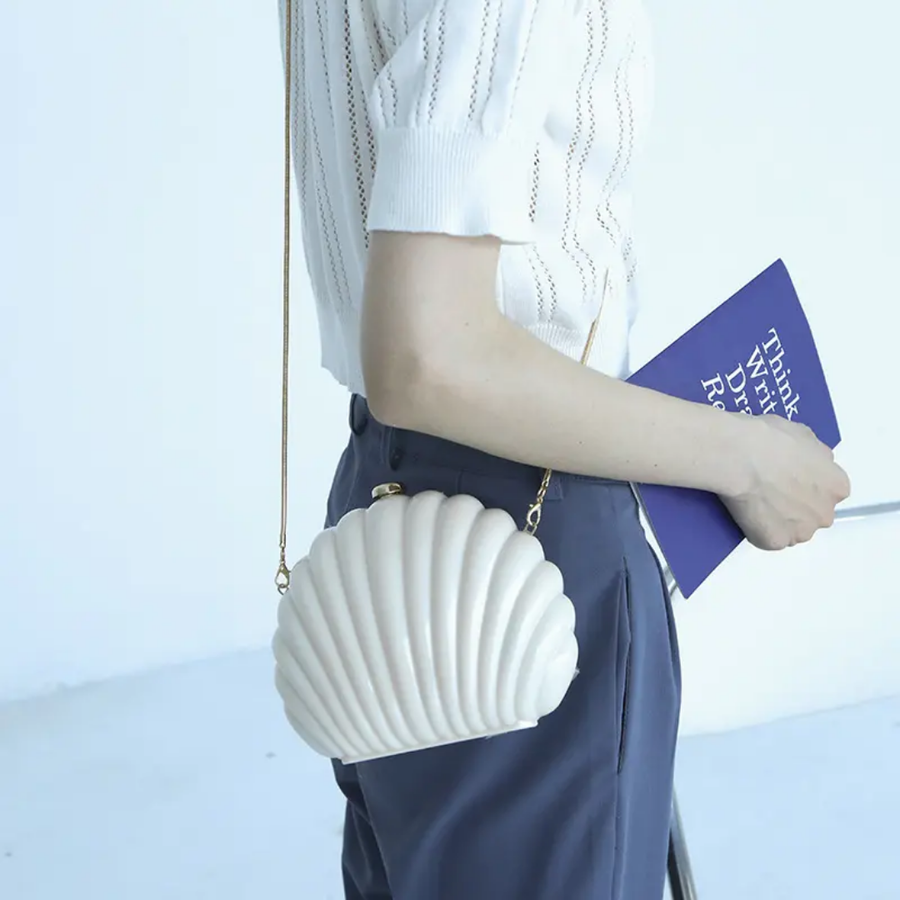 Seashell clutch