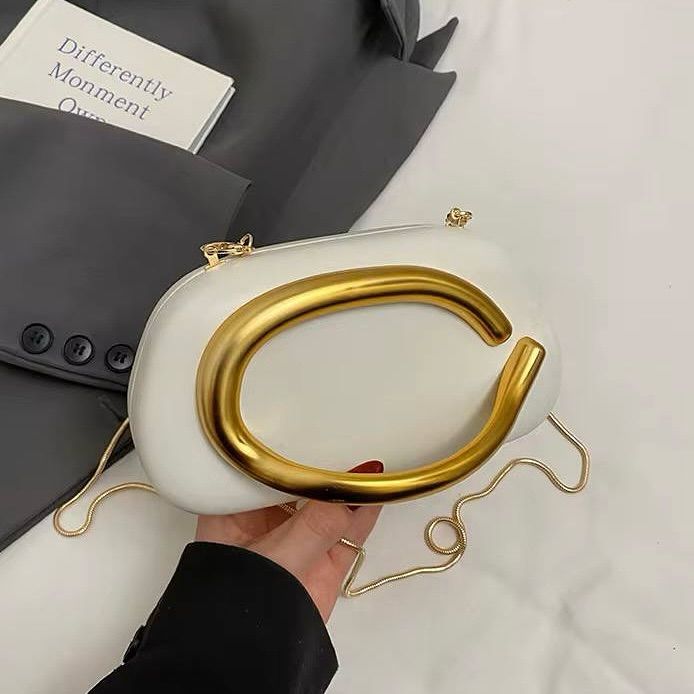 Oval Chic Bag