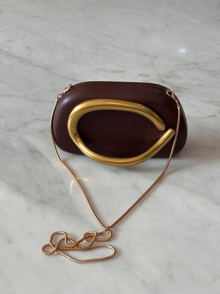 Oval Chic Bag
