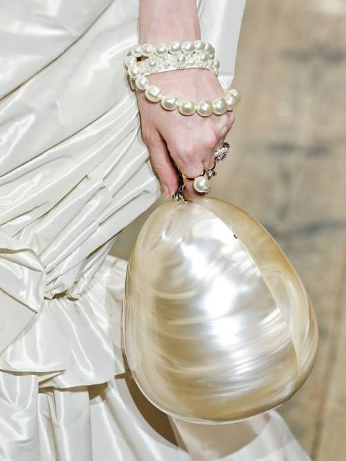 Pearl Oblique Bag/clutch