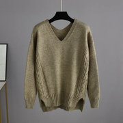 Green sweater with Trouser