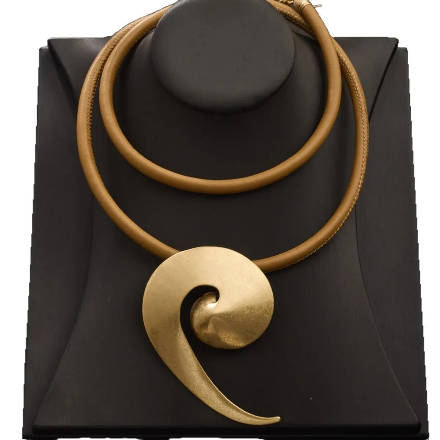 Simple Retro Pendent