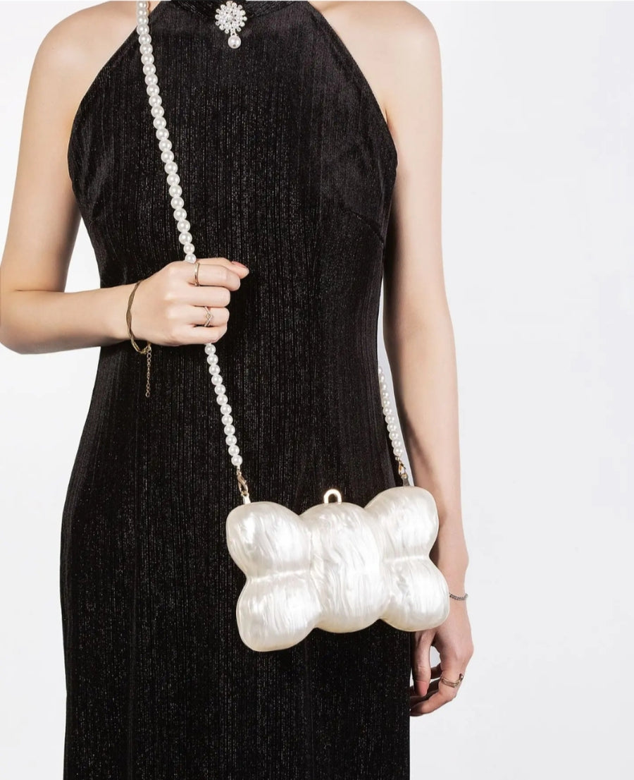 Bow Shape Clutch